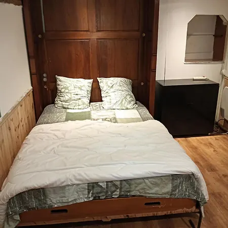 Petite Maison Dans Centre בית נופש