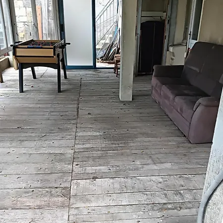 Petite Maison Dans Centre בית נופש